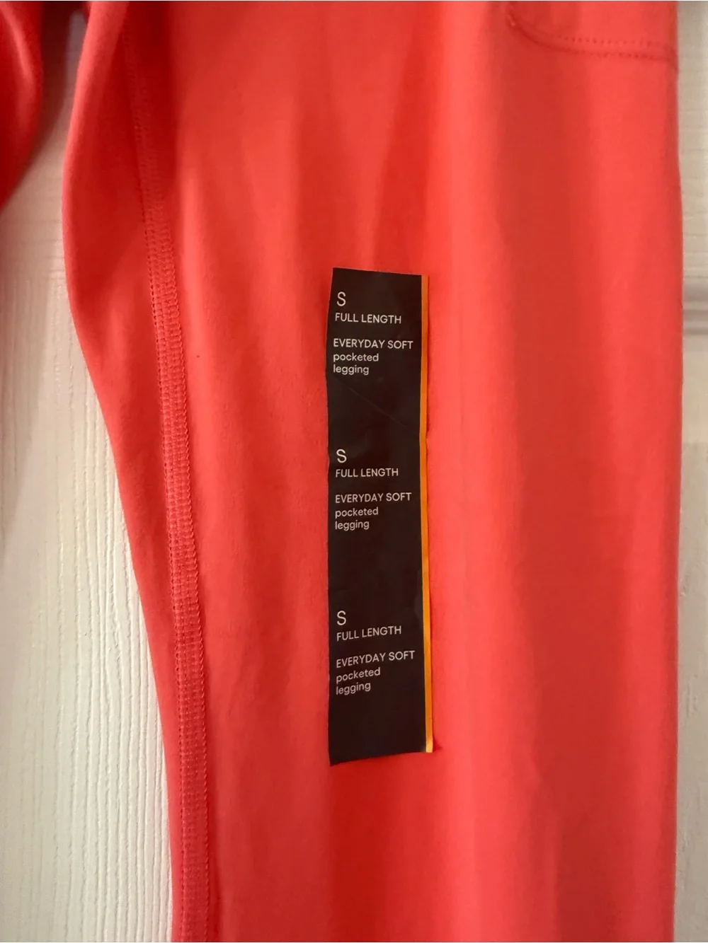 NWT All in Motion High-Waist Performance Leggings in Coral- Small